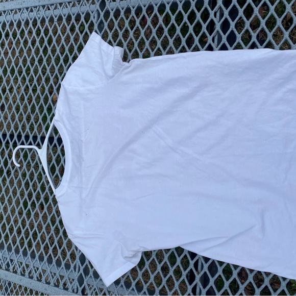 Levi's White T-Shirt - Picture 3 of 3